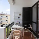 Bright 2br With Private Balcony - Beach, By Hopstays Lejlighed