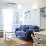 Lejlighed Bright 2br With Private Balcony - Beach, By Hopstays