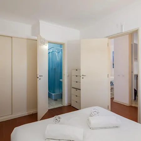 Hopstays Casa De Zanao 2 - De S Joao - Албуфейра