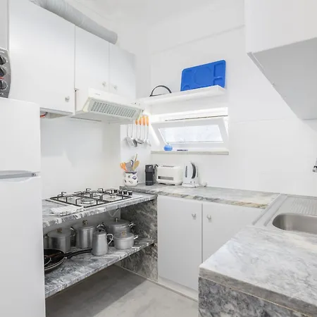 Bright 2br With Private Balcony - Beach, By Hopstays Daire Albufeira