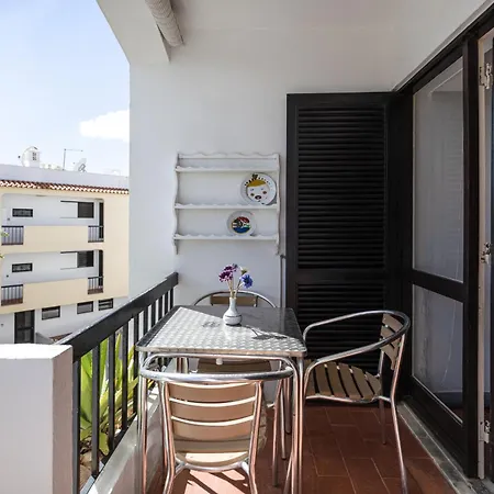 Bright 2br With Private Balcony - Beach, By Hopstays Apartamento