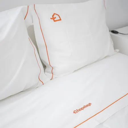 Apartamento Bright 2br With Private Balcony - Beach, By Hopstays *